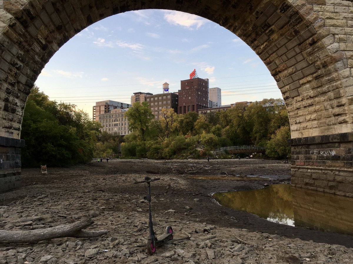 Preliminary info about Stone Arch Bridge closure. Sign up for status updates on the project. 

marcy-holmes.org/stone_arch_bri…