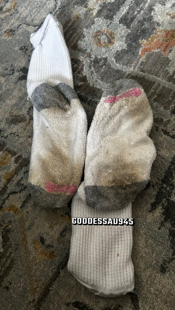 goddessau945's tweet photo. My dirty socks own you and your wallet. There’s no escaping a relapse 🤭

Sockfetish • paypig • findom • humanATM • walletdrain • dirtysocks • smellysocks https://t.co/3ErMgwzYTC
