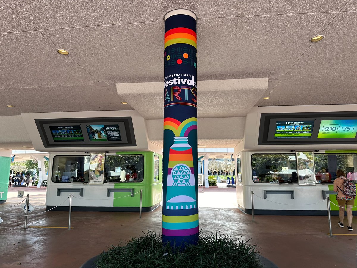 WDWNT's tweet photo. 🎨 The park entrance is decorated for the EPCOT International Festival of the Arts starting on Friday, January 12th https://t.co/a1vfAuh5Do