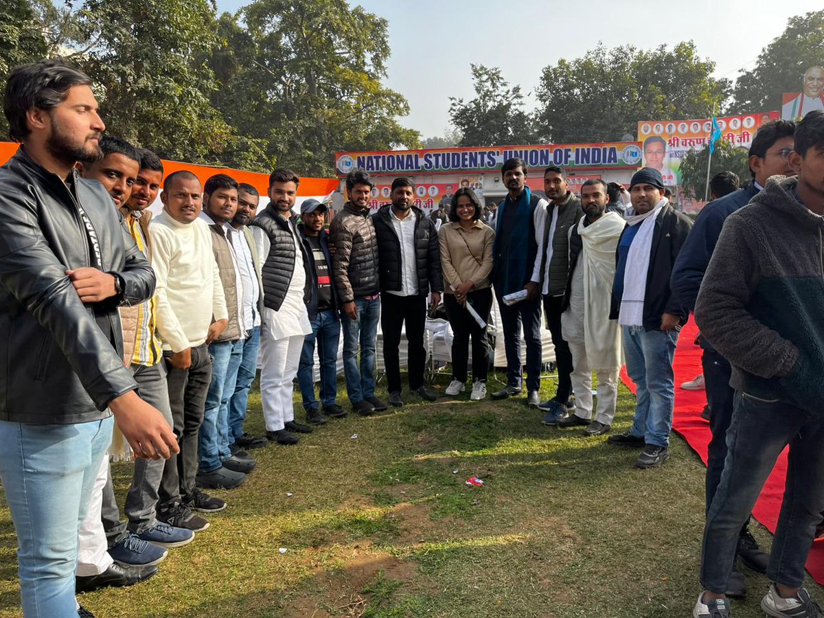 NSUI के नवनियुक्त राष्ट्रीय अध्यक्ष श्री <a href="/varunchoudhary2/">Varun Choudhary</a> जी के शपथ ग्रहण कार्यक्रम में शामिल हुआ आपके नेतृत्व में <a href="/nsui/">NSUI</a> पूरे देश में छात्र-छात्राओं नौजवानों के मुद्दों पर आंदोलित रहेगी,हम आपको विश्वास दिलाते हैं आपके साथ कंधे से कंधा मिलाकर संघर्ष करेंगे