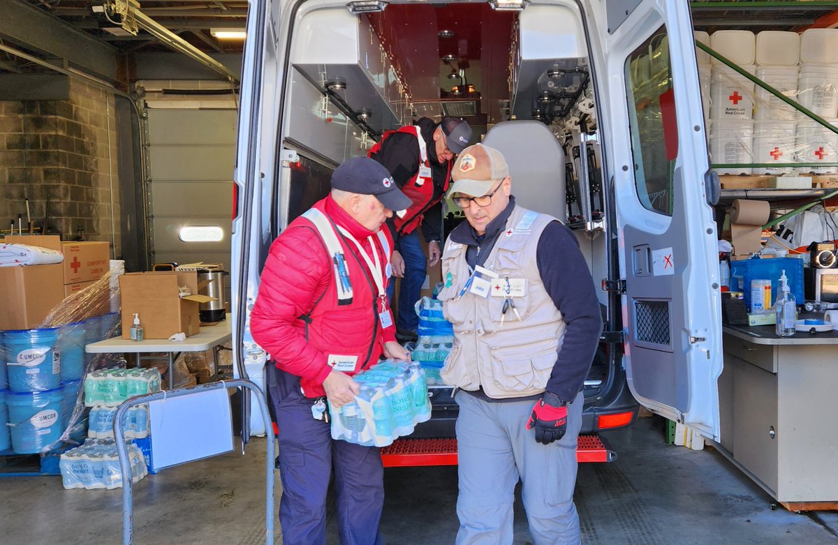 NJRedCross's tweet photo. Our disaster teams are out in communities affected by last night's storm, staffing reception centers, providing comfort & meals to those displaced as they wait anxiously for rivers to recede, and also monitoring where Red Cross services may be needed.
#NJStorm #Flood #NJFlood https://t.co/vj8o5Enj32