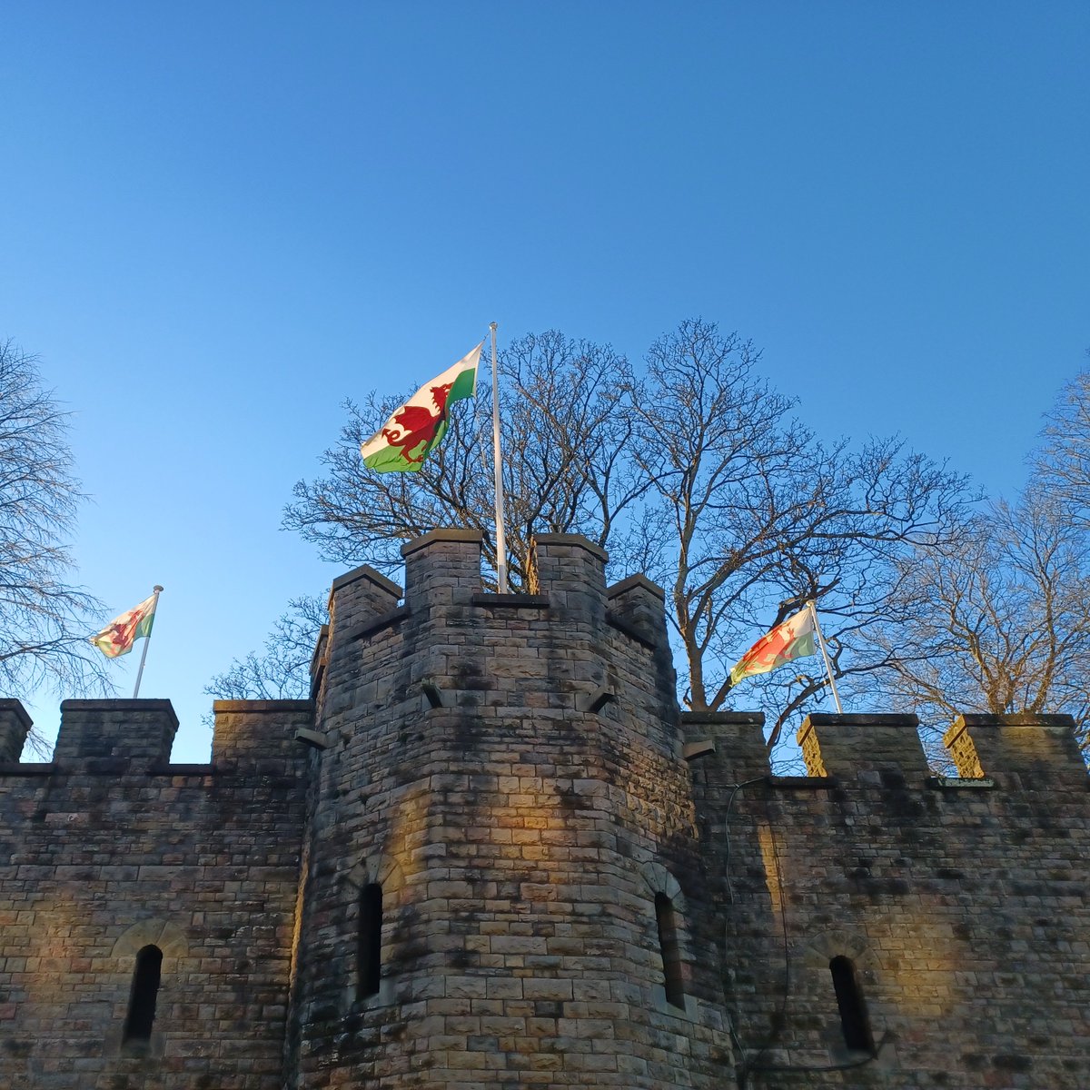 Good to start 2024 thinking with partners about how we support public sector leaders. Thanks to <a href="/AcademiWales/">Academi Wales</a> for hosting and to <a href="/LeoraCruddas/">Leora Cruddas CBE</a> <a href="/NHSLeadership/">NHS Leadership Academy 💙</a> <a href="/E_T_Foundation/">Education Training Foundation</a> <a href="/heleninlocalgov/">helen jenkins</a> @DefAcUk and others for their thoughtful contributions #CollaborativeLeadership