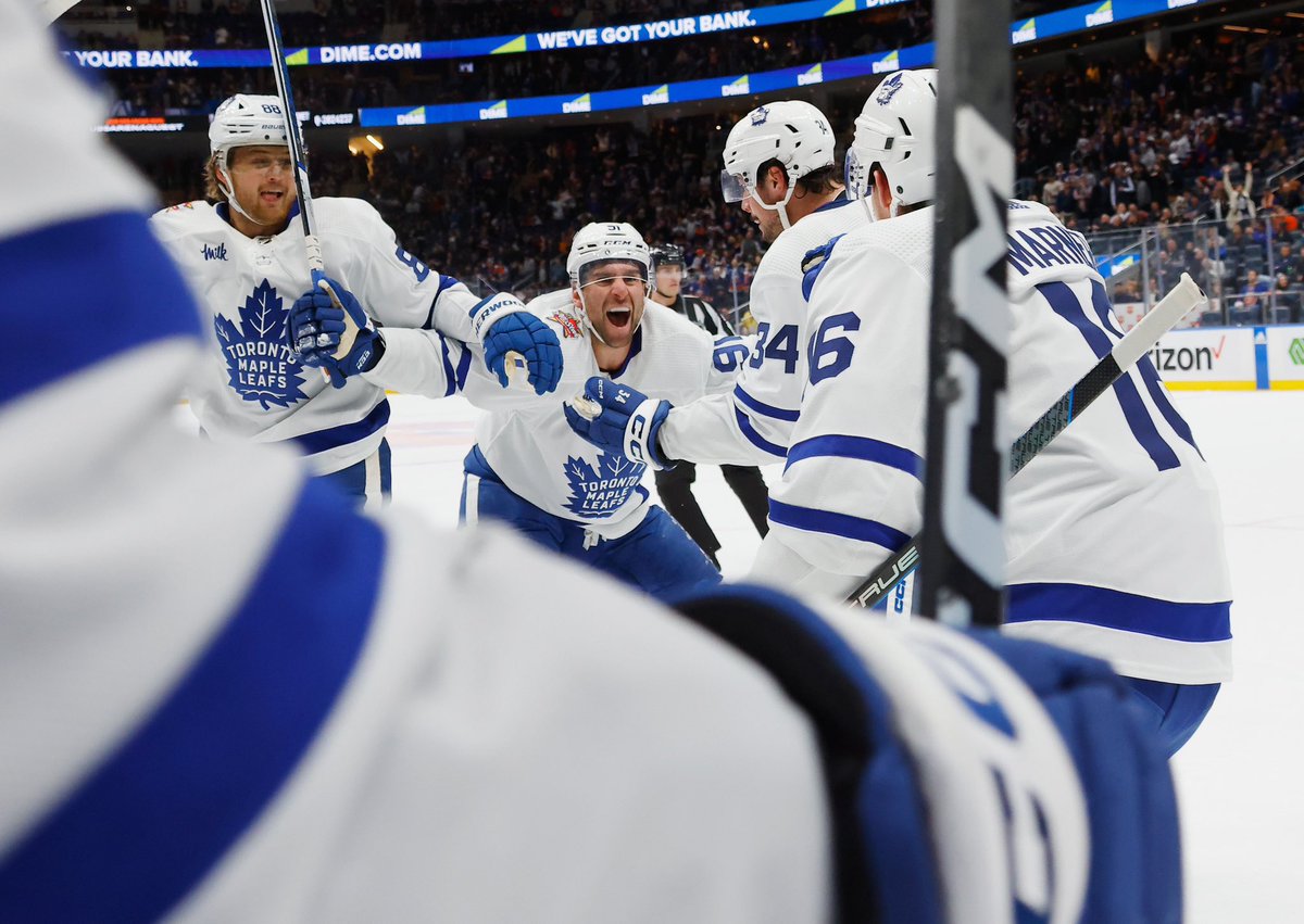 anglorelai's tweet photo. LEAFS NATION HOW BAD DO YOU WANT IT??!
RETWEET TO SEND OUR BUDS TO THE ALL STAR GAME 🌟🌟🌟

TODAYS VOTES COUNT AS 2X

#NHLAllStarVote William Nylander
#NHLAllStarVote Morgan Rielly
#NHLAllStarVote John Tavares
#NHLAllStarVote Mitch Marner https://t.co/TkQnMYyFaA