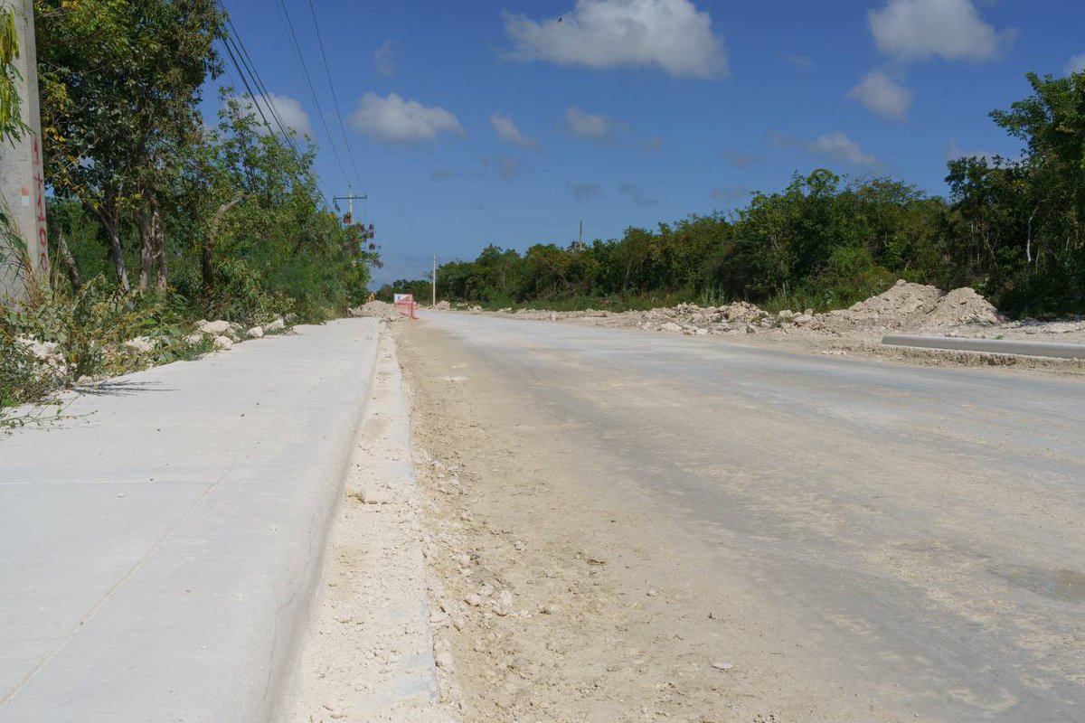DavidColladoM's tweet photo. Verificamos el avance de la calle Domingo Maíz. Una vía de vital importancia para toda la comunidad de la zona quienes en su mayoría, son servidores turísticos en los diferentes resorts del Este del país. Además que será una vía de desfogue vehicular mejorando de manera integral la calidad de vida de los moradores y la experiencia de todos sus visitantes.