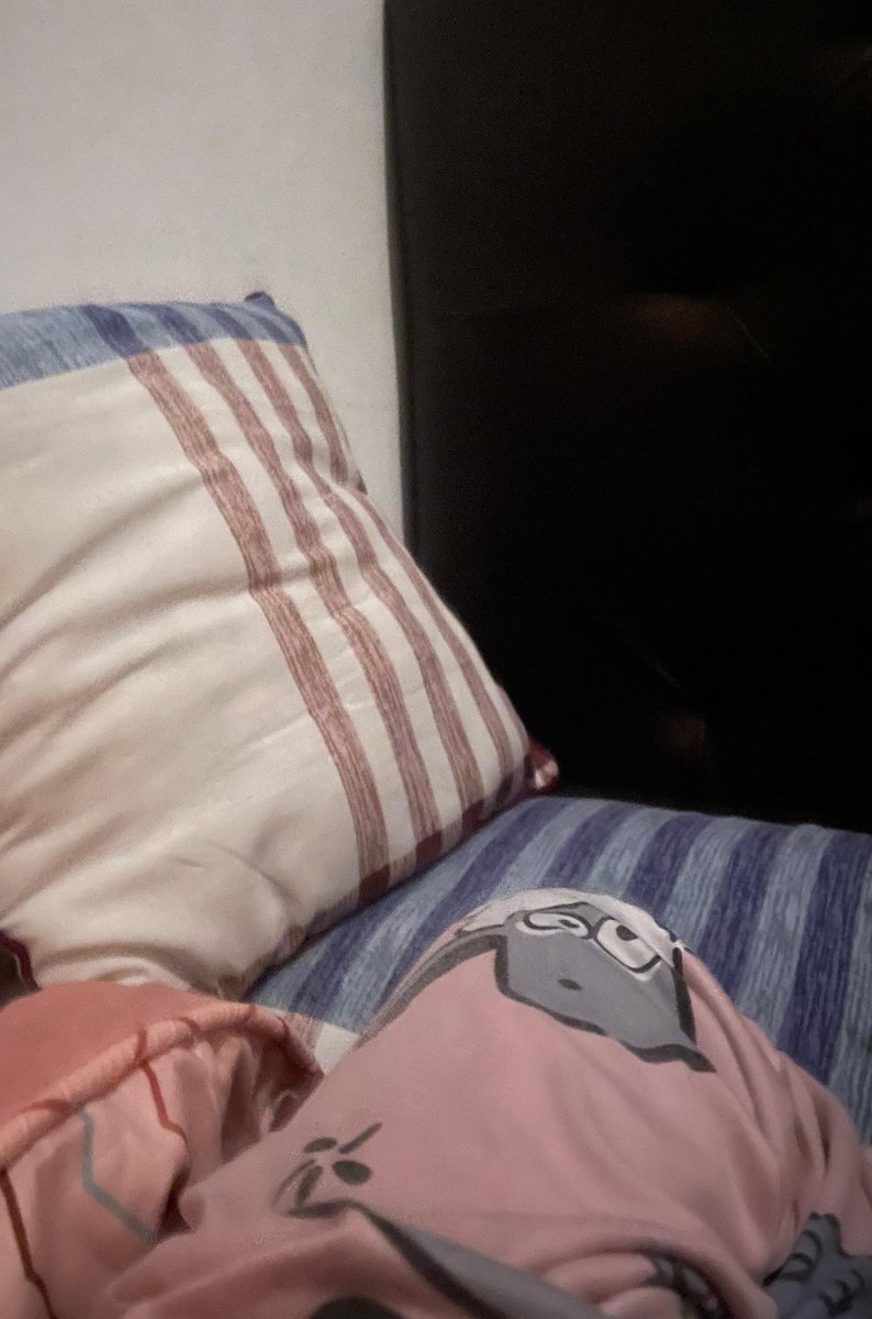 Sulthooniyyah's tweet photo. Malam ini dia cantik sekali. Tidur dengan outfit shaun the sheep https://t.co/6vz8j7Qvzc
