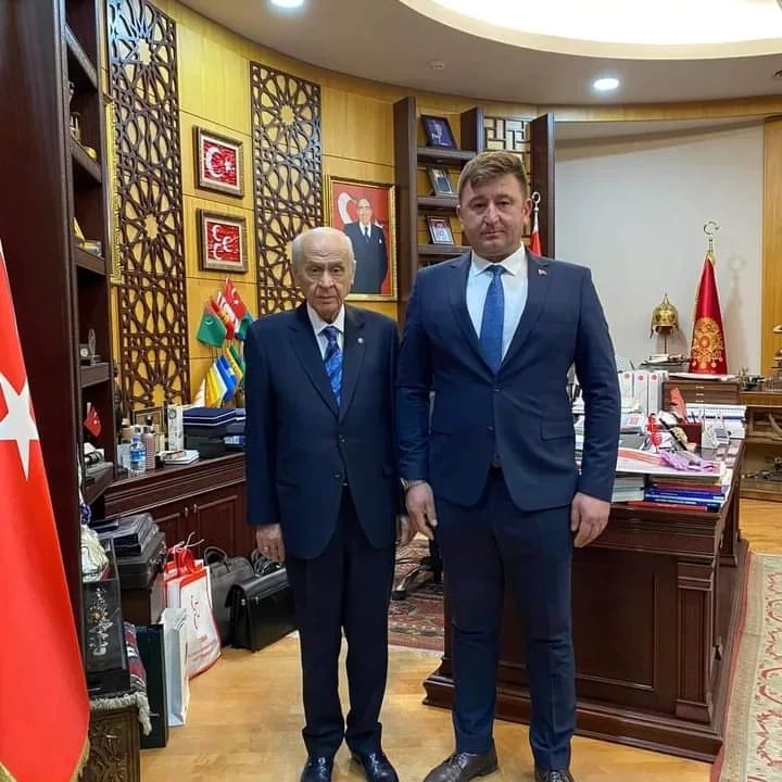 Kalecik_Haber's tweet photo. Cumhur ittifakı Kalecik Belediye Başkan Adayı Erdal DAL olmuştur İlçemize Hayırlı olsun inşallah https://t.co/KS8gF5wfR1