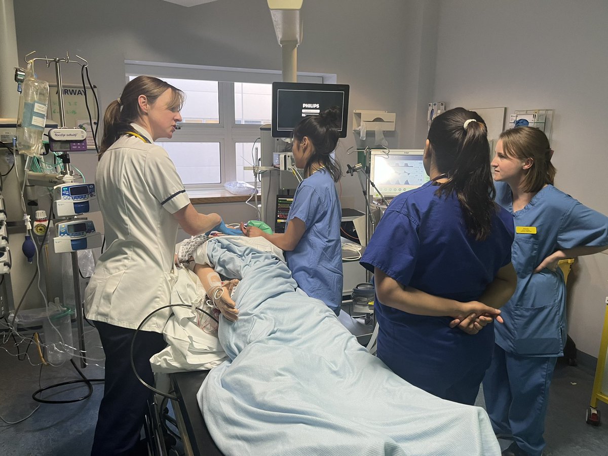 Sara Slade 💙 tweet media