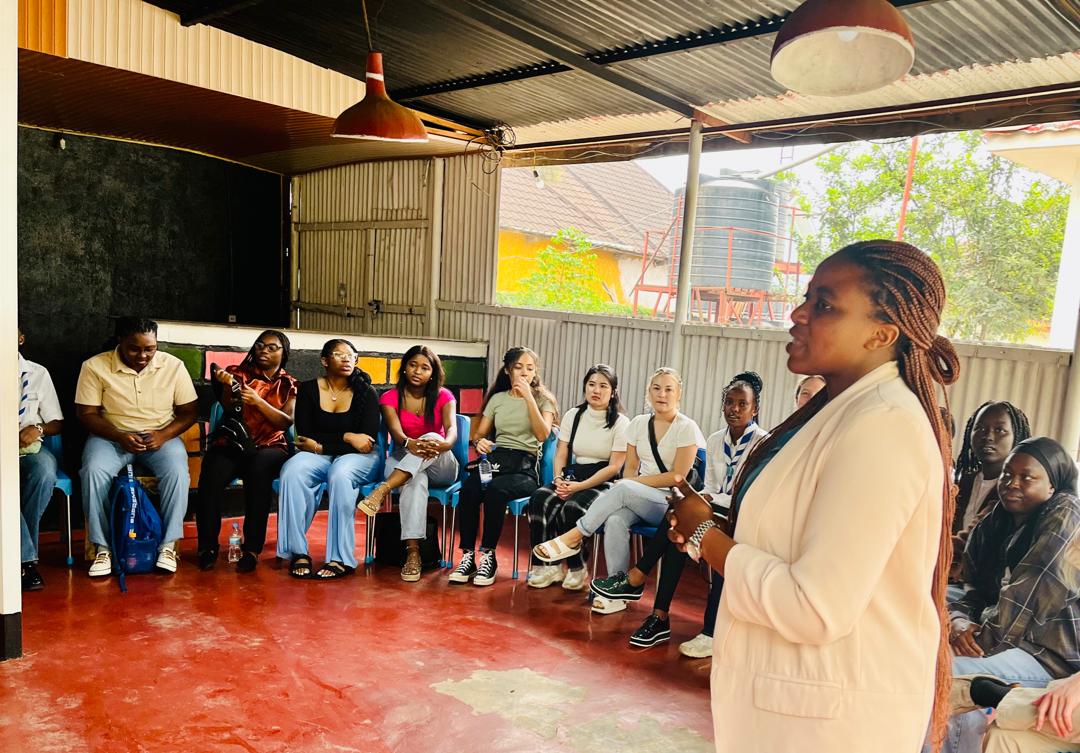 guidesrwanda's tweet photo. Today, our young leaders had an interactive discussion with students from the university of Nebraska Lincoln on mental health! 
They exchanged ideas on how to cope with stress, trauma, depression and other mental health conditions! 
#MentalHealthMatters https://t.co/wiu6UTFBvG
