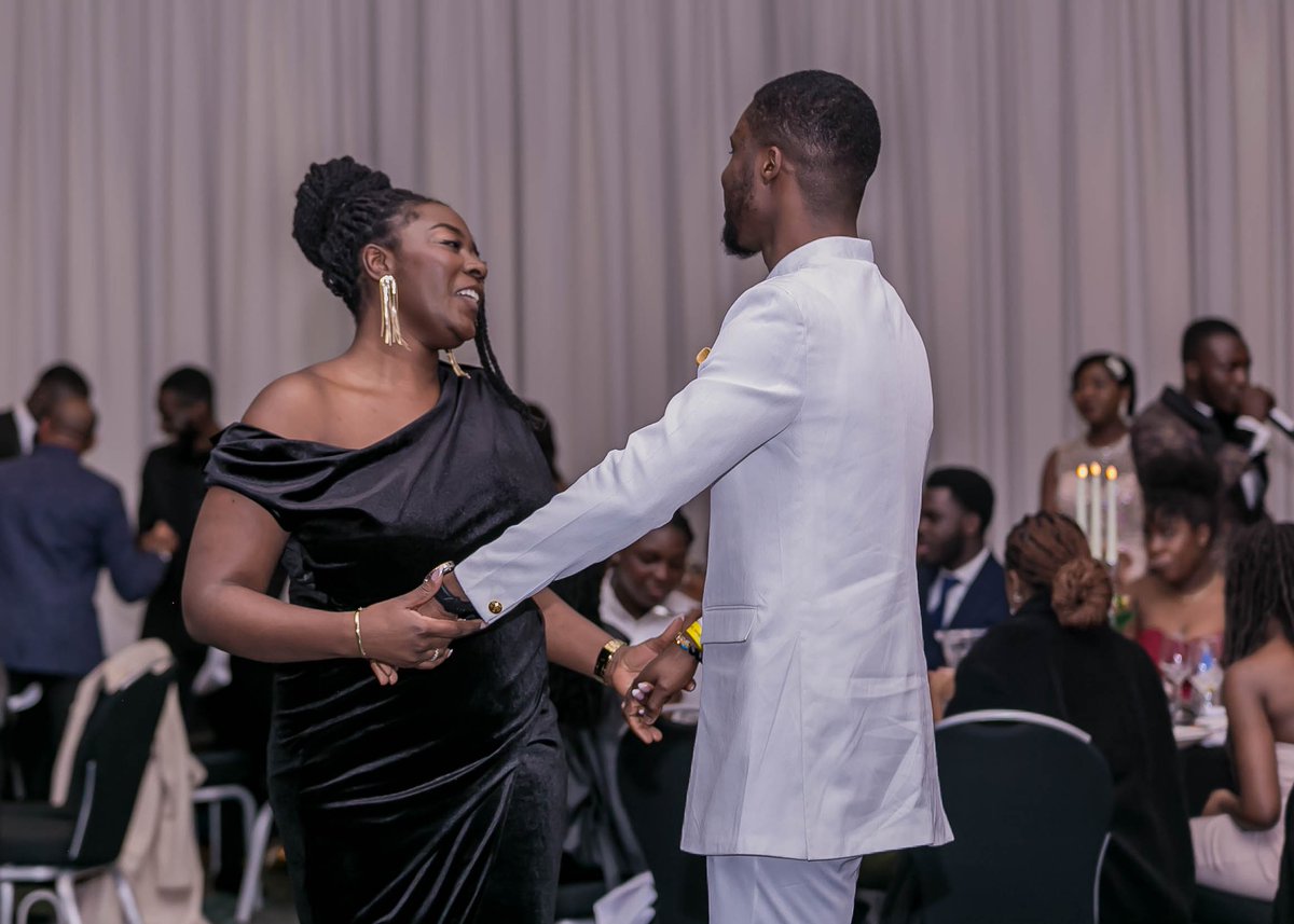 PiccadillyPiwc's tweet photo. Laughter, smiles and a lot of dancing. What a night!! https://t.co/lF938SPEu3