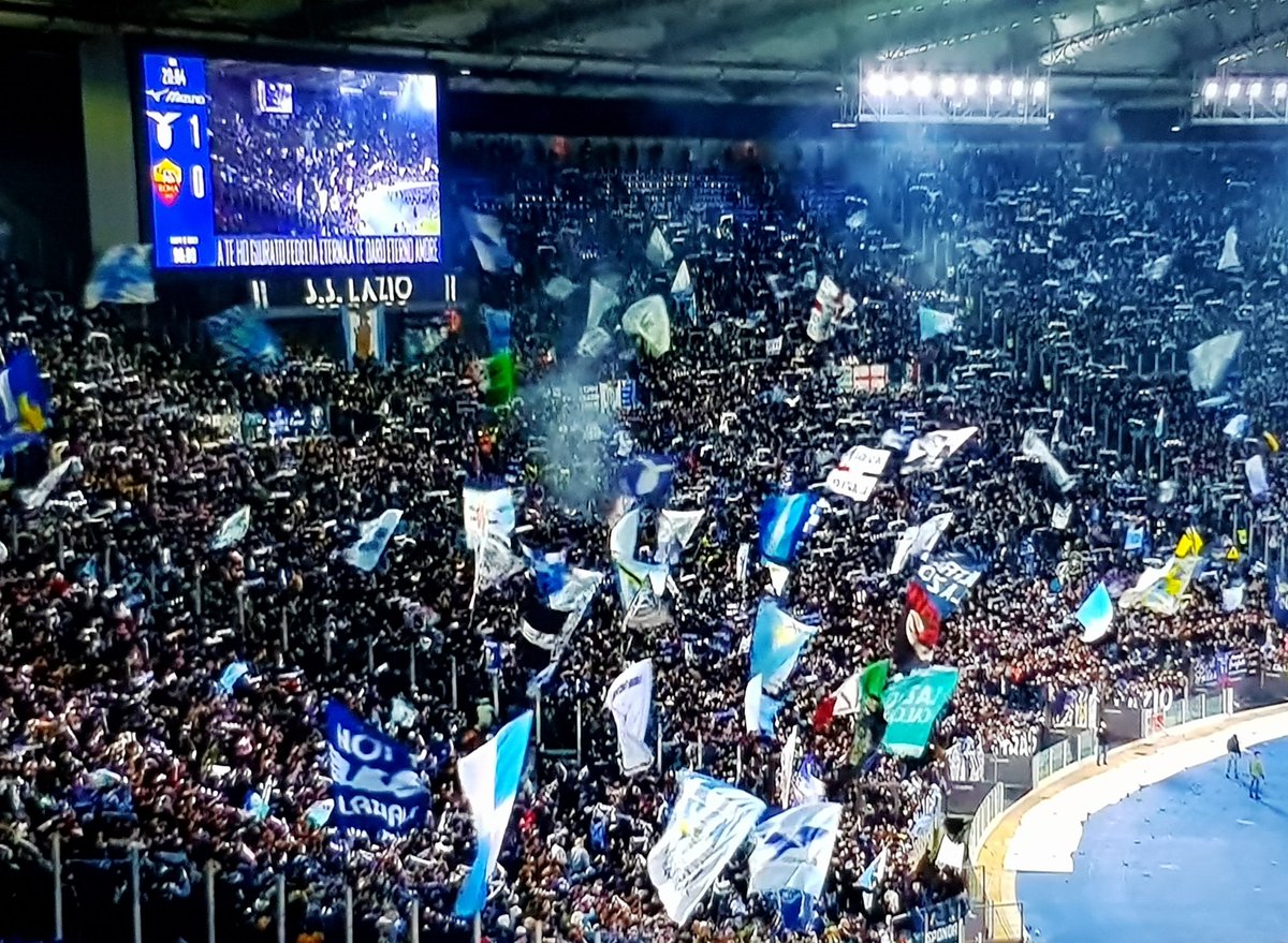 mmastropietri's tweet photo. "E anche questa volta la roma se la semo levata dalle p...."
Nemmeno 100 minuti vi sono bastati, noi in semifinale e voi al circo.
#Lazio 1 roma niente
#AvantiLazio!
#Lazioroma
#CoppaItaliaFrecciarossa
#10gennaio https://t.co/2P2x8kvzsS