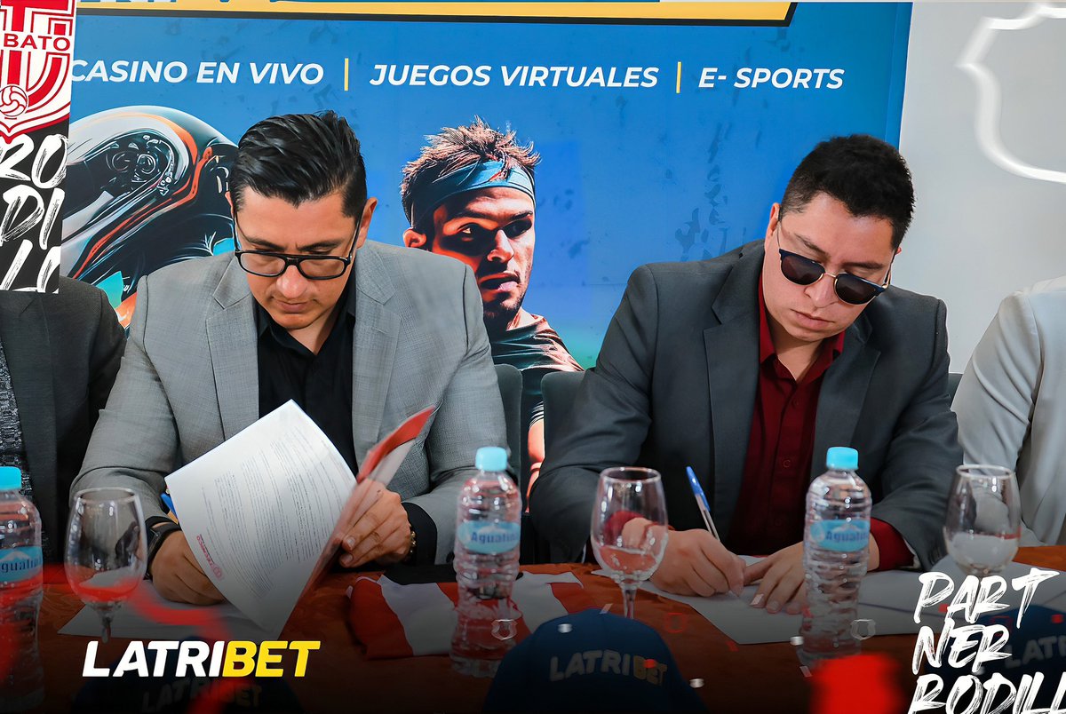 TecnicoUOficial's tweet photo. #PartnersRodillo

¡LATRIBET se viste de Albirrojo!🇦🇹⚽️🎉

Postales de la Firma de Convenio con @latribet #PartnerRodillo para la temporada 2024. 🇦🇹😎

#TécnicoPresente https://t.co/DJofQuJjxg