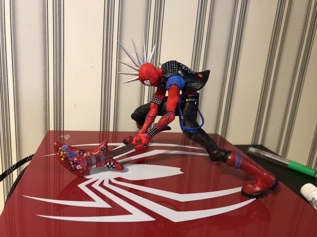 PhrogTheFrog's tweet photo. SPIDERPUNK BABYYY
Finally finished something, gonna take some better photos later https://t.co/AbJCL9uLWI