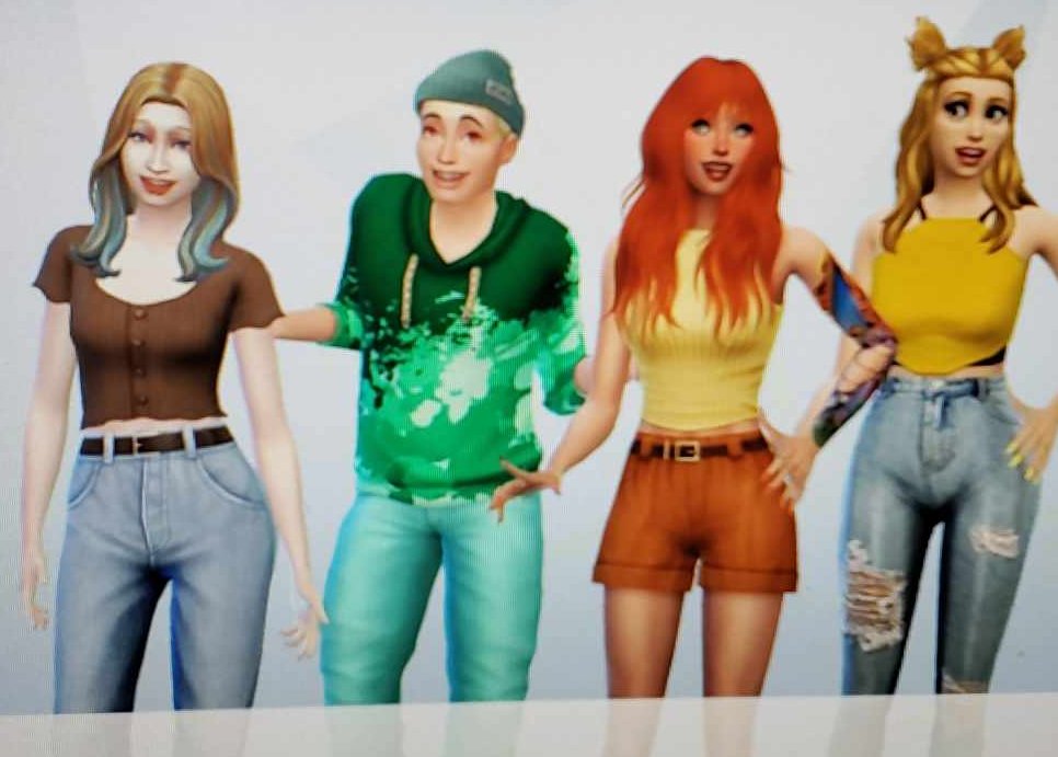 I play <a href="/TheSims/">The Sims</a> 4 sometimes. It's relaxing. I'm in a geek project lately, can you tell what I'm going for? 😂🤓