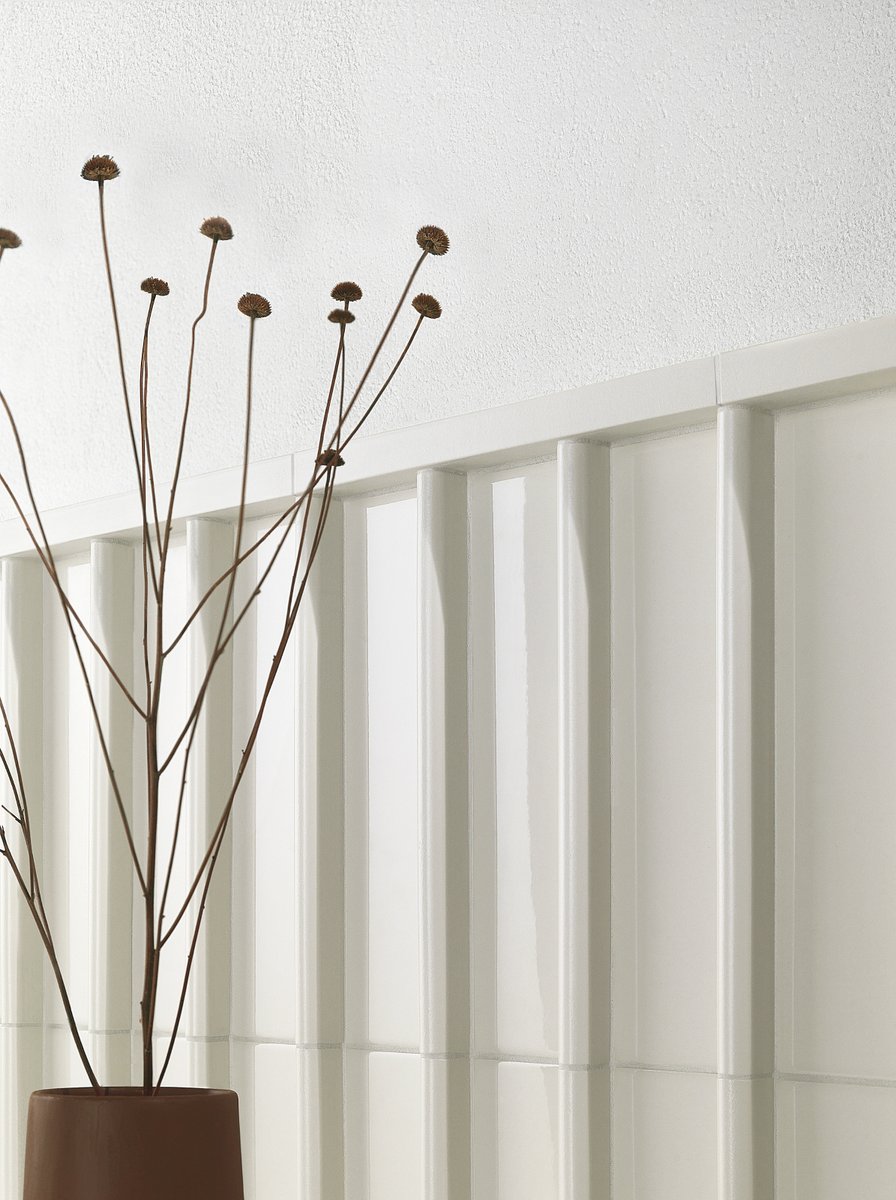 CeramicsOfItaly's tweet photo. #CeramicsOfItaly brands are looking to #TheThirdDimension as the next frontier in design! Follow along this month as we explore new tiles featuring 3D designs from protruding geometries &amp; fluted surfaces to natural material effects with realistic reliefs. #TileTrends https://t.co/kppZRZlNLM