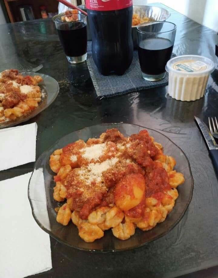 no hay día que no te piense😍