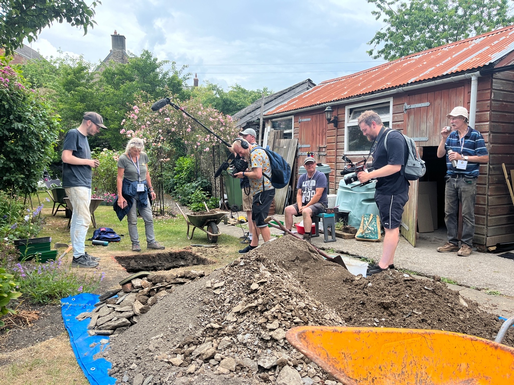 Time Team tweet media