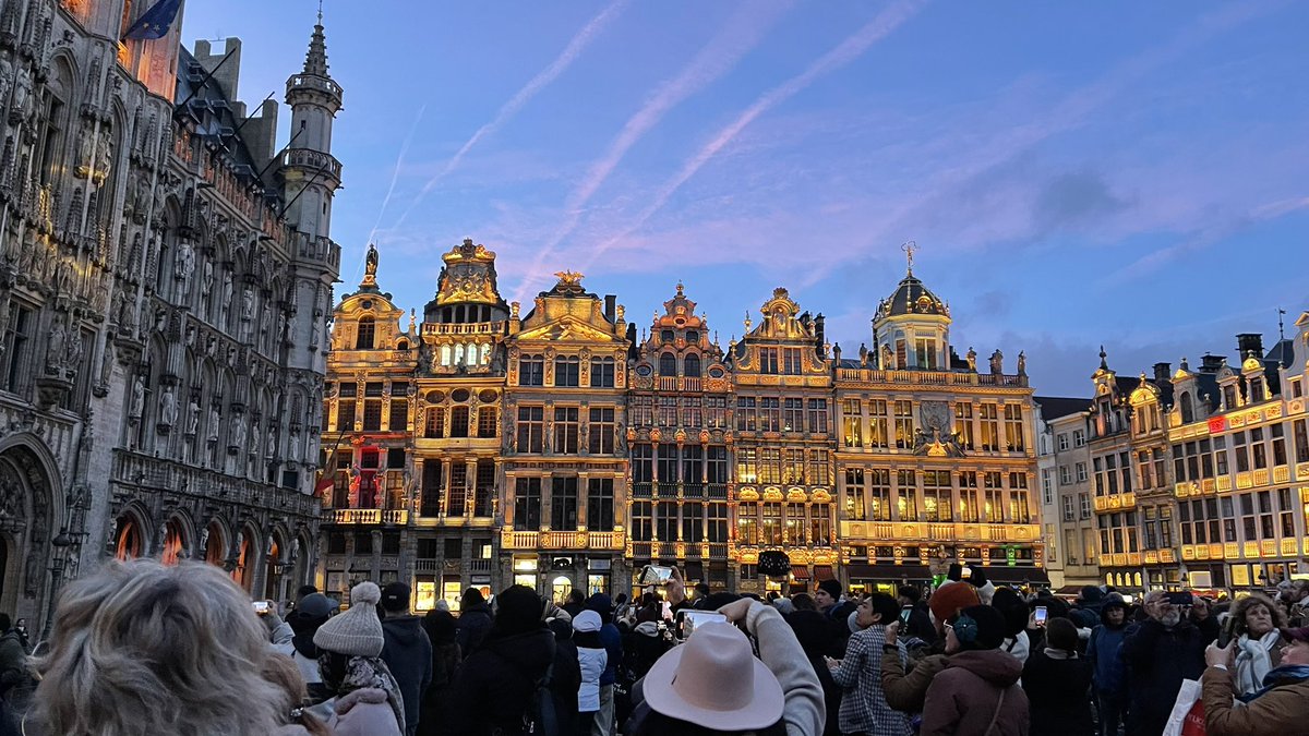 #بروكسل #بلجيكا
من أجمل الوجهات السياحية في الشتاء  جميلة وهادئة ونظيفة . 
#سياحة 
#الشتاء