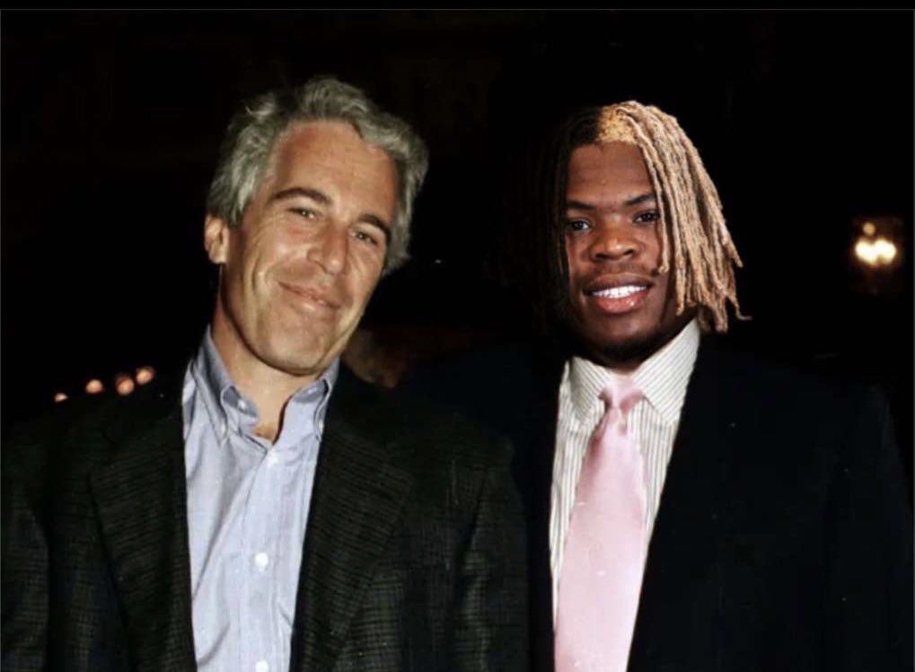 BoneySmith5's tweet image. 🌰🌰