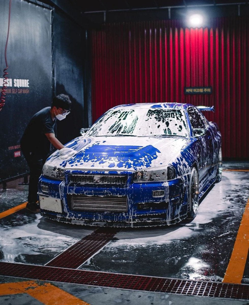 DailyGTRTM's tweet photo. Washing bæ 💦 https://t.co/lAnklTuIrx