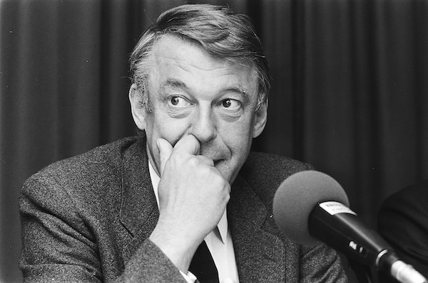 Ik heb het idee dat van Mierlo net iets andere gedachten had bij Bestuurlijke vernieuwing 🤔 #kuipers #kaag #volksgezond #d66