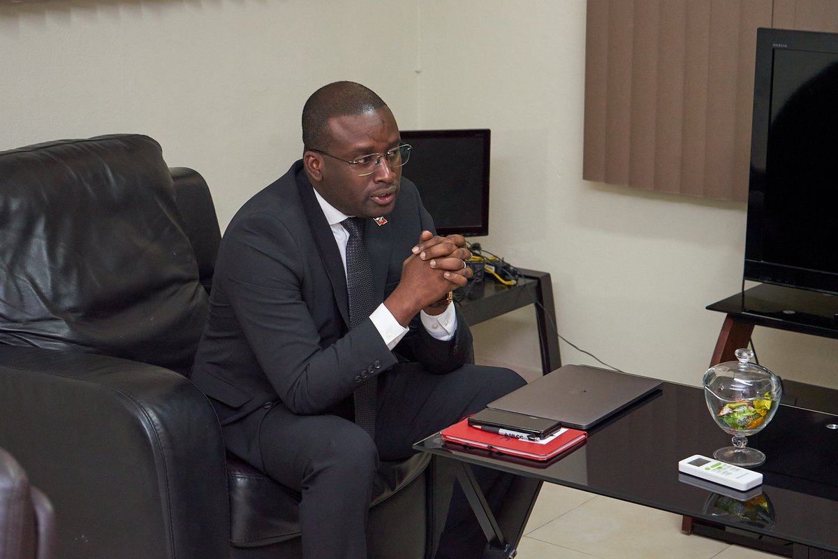 hansjosephl1's tweet photo. J'ai reçu aujourd'hui une visite de courtoisie de l'Ambassadeur de France en Haïti, @FabriceMauries. On en a profité pour discuter, entre autres, des efforts de @ULCCHaiti, de la lutte contre la corruption en Haïti et les nouvelles pistes de coopération possibles. @ambafranceht https://t.co/NLsUqczSC3