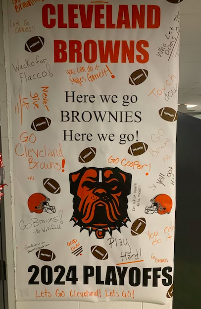 Brown and Orange Spirit Week, Door decorating contest!! @SITG_Browns #StayInTheGame