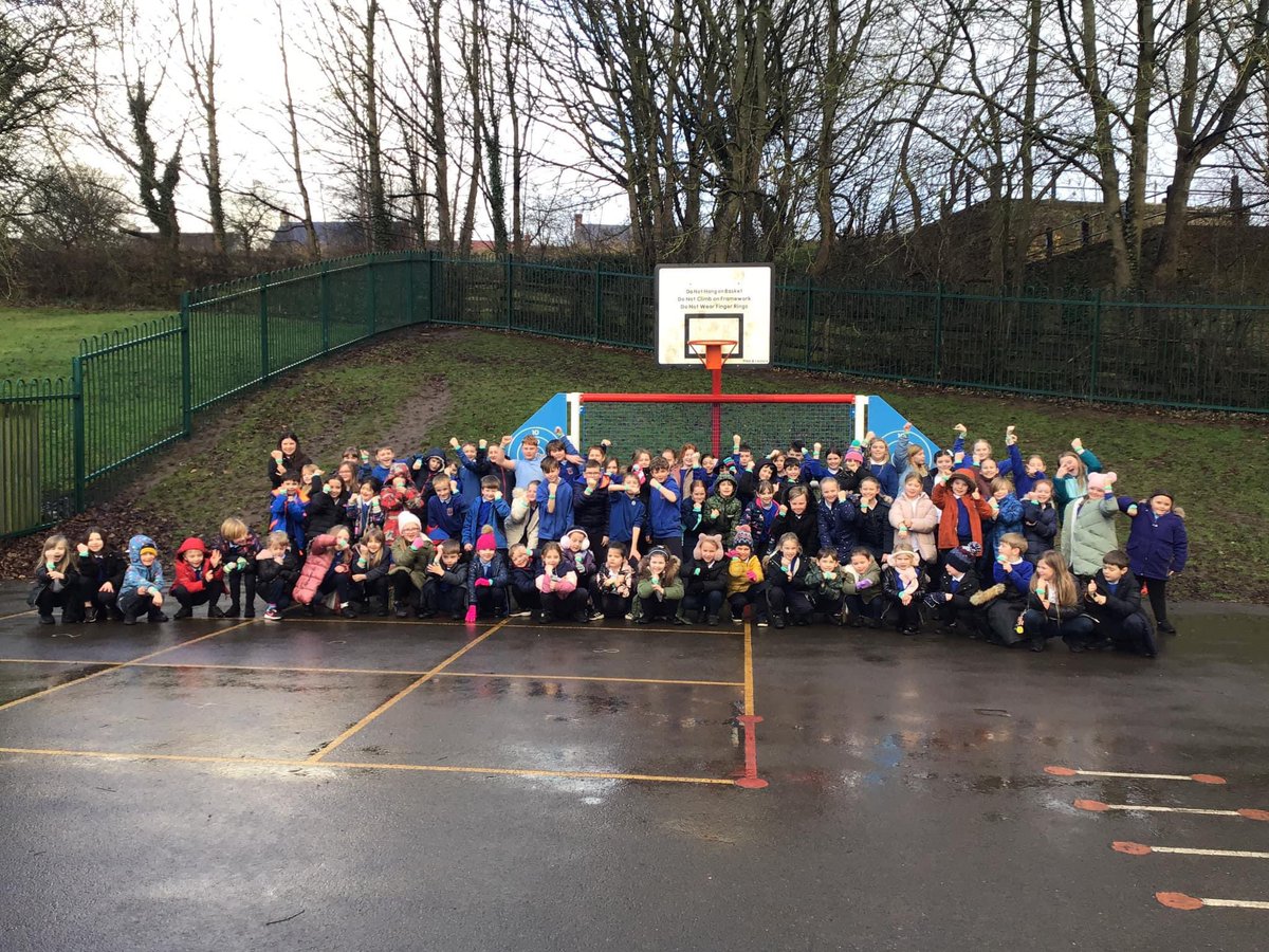 The children in KS1 and KS2 have thoroughly enjoyed wearing the Moki bands today to help track their fitness. Our children during break times and lunchtimes were extremely active with some students reaching over 10,000 steps! 👣@gowellwithus @DCMS