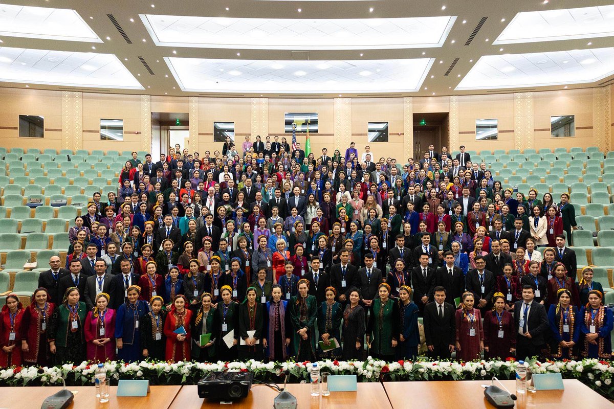 TESOL_Assn's tweet photo. #TESOL International Association is proud to partner with the U.S. Embassy, Ashgabat in the first TESOL Turkmenistan Conference hosted by the Ministry of Education at the International University for Humanities and Development (IUHD) with 250 English teachers from many regions. https://t.co/JDpIEWTtXq
