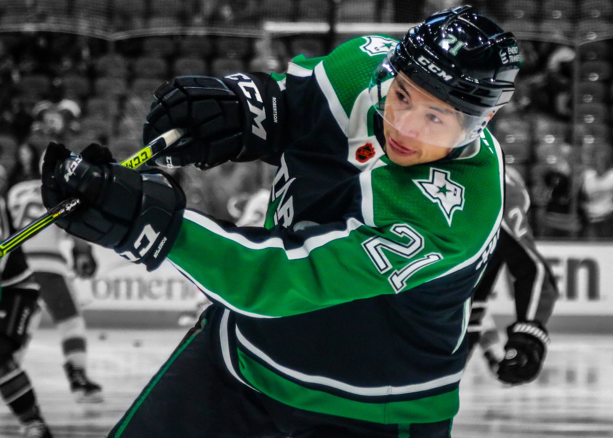 ShatteredLensTX's tweet photo. VOTES COUNT DOUBLE TODAY! 

RT TO CAST YOUR #NHLALLSTARVOTE FOR  #JASONROBERTSON &amp; #ROOPEHINTZ OF THE @DALLASSTARS!

#TEXASHOCKEY https://t.co/wLAIn05QzL