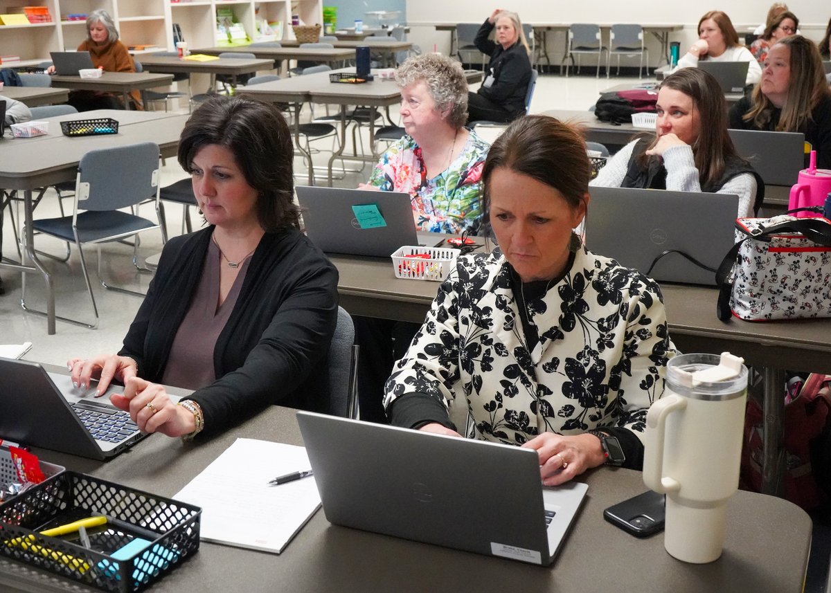 JEFCOED's tweet photo. Kudos to our @JEFCOEDTech Wizards for providing a 2nd set of Google Workspace Wizardry trainings! π§ββοΈπ» Thanks for making our days easier with top-notch tech skills! #TechWizards #GoogleWorkspaceMagic #Gratitude https://t.co/wPG5O5Iu28