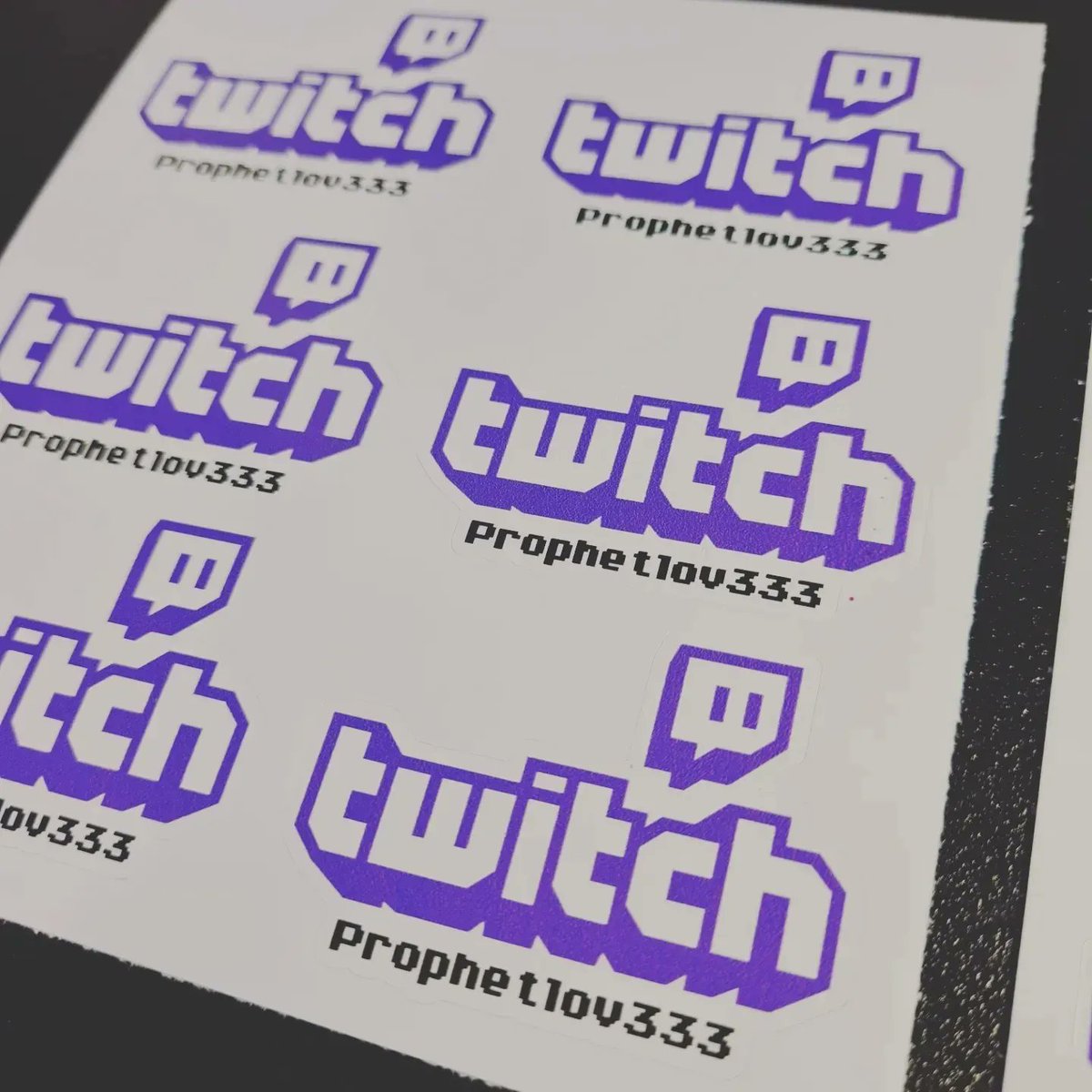 Pryor_Prints's tweet photo. Twitch Streamers 🎮 🖐🏻

Drop your handles/links below and if you want some stickers to keep your channel fresh, drop me a DM!

#twitchstreamer #twitchgaming #gamers #TTV #twitchaffiliate #TwitchPartner https://t.co/YMcLQlfQas