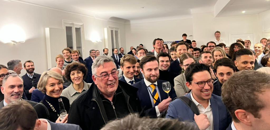 Horizons tweet media