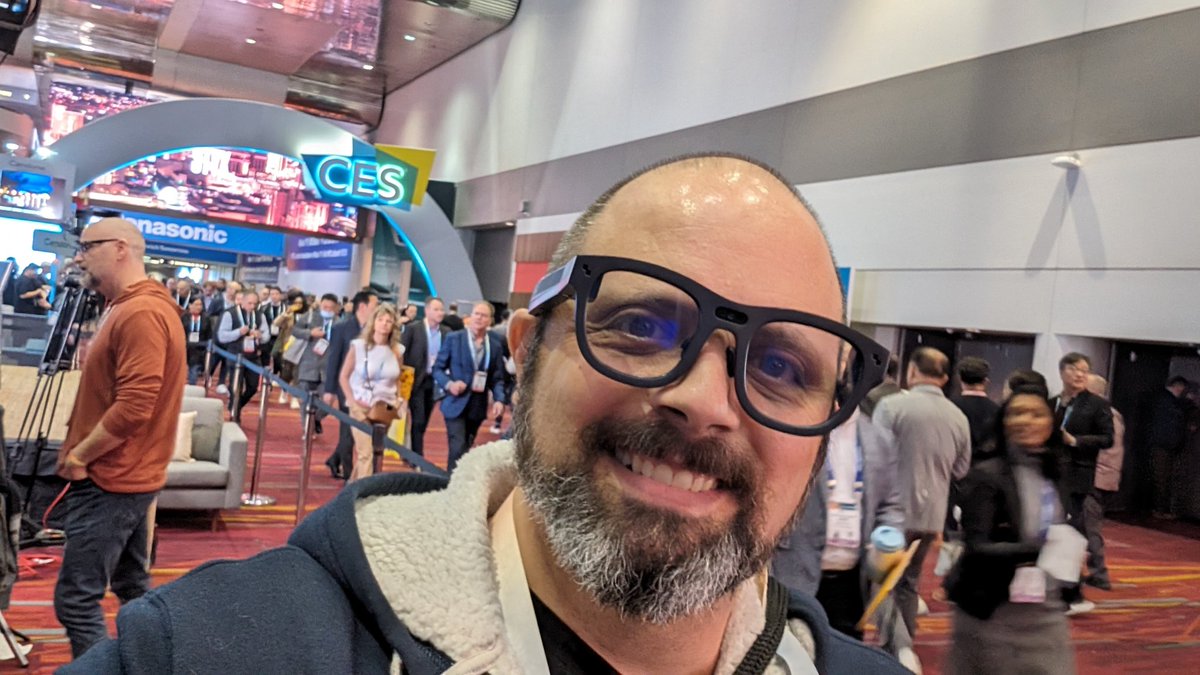 TK Bay - طارق باي tweet media