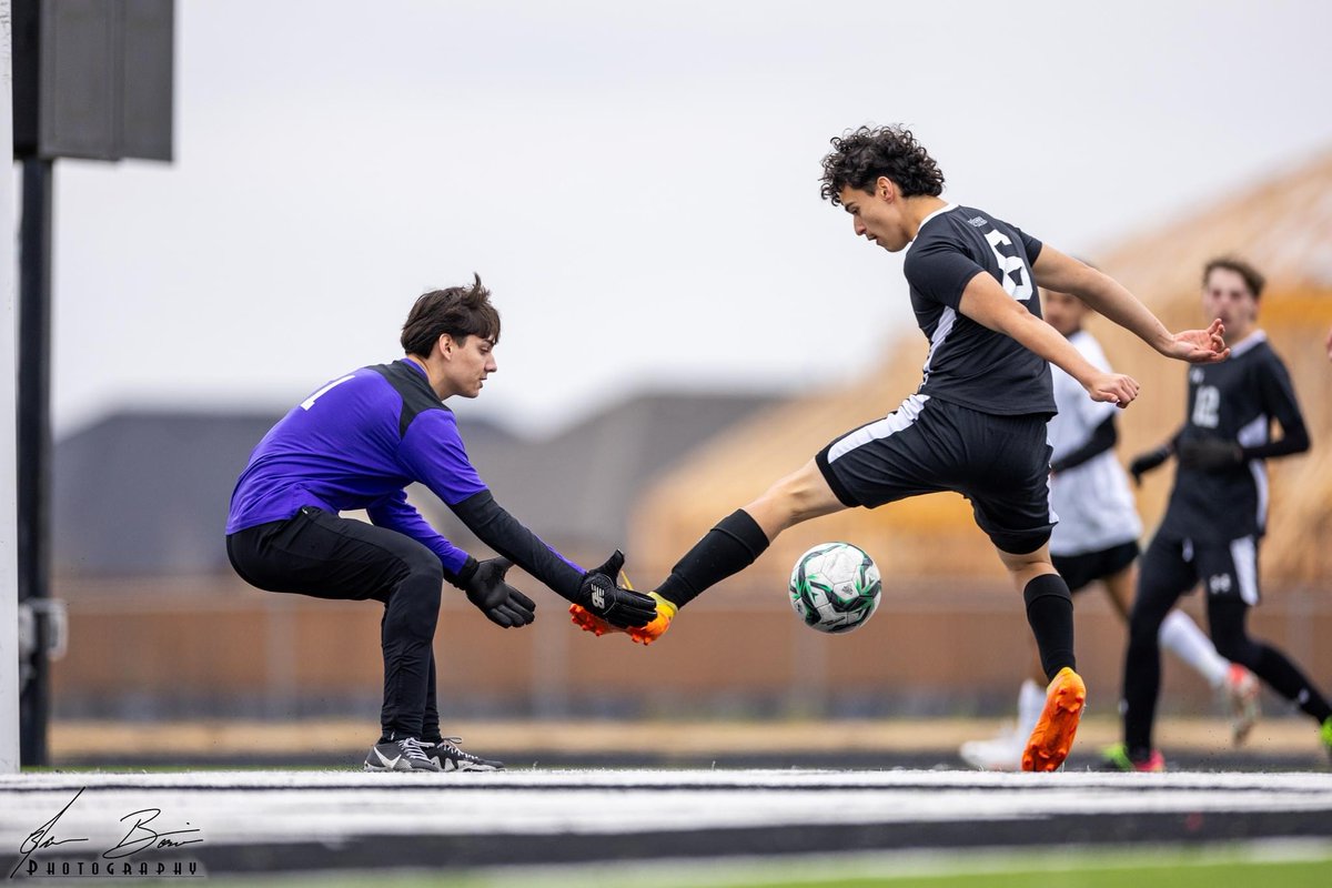 OfficialCISD's tweet image. JV Boys Soccer Snapshot ⚽️
Check out these action-packed moments from our JV Boys Soccer team! 🔥 They&apos;ve been giving their all on the field, showcasing talent, teamwork, and pure dedication. 📸 See more pictures here: trst.in/w5Agux #CISDBelieves #CISDGrows