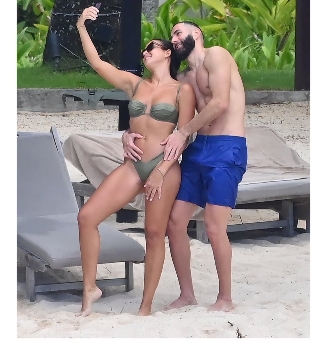 dogoke4's tweet photo. Karim benzema a chaque fois qu’il fait un gosse à une meuf , il retourne chez  sa première baby mama pour lui refaire encore un enfant https://t.co/XbFRqH8p0C