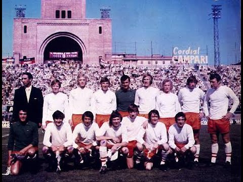 robertmdaws's tweet photo. 1971 Anglo-Italian Cup Winners @BlackpoolFC  ( beating  #Bologna ) https://t.co/8hDbdtbRpo