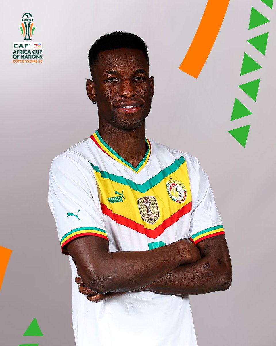 CAF_Online's tweet photo. Reigning champions, strike a pose. 📸🇸🇳 

@Fsfofficielle | #TotalEnergiesAFCON2023 https://t.co/Ud27OAhNfV