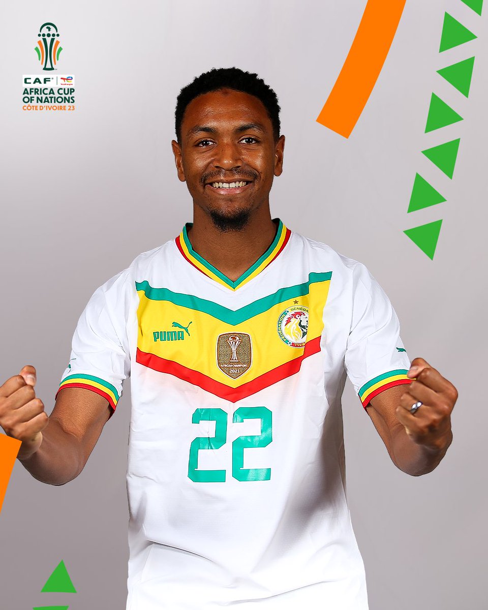 CAF_Online's tweet photo. Reigning champions, strike a pose. 📸🇸🇳 

@Fsfofficielle | #TotalEnergiesAFCON2023 https://t.co/Ud27OAhNfV