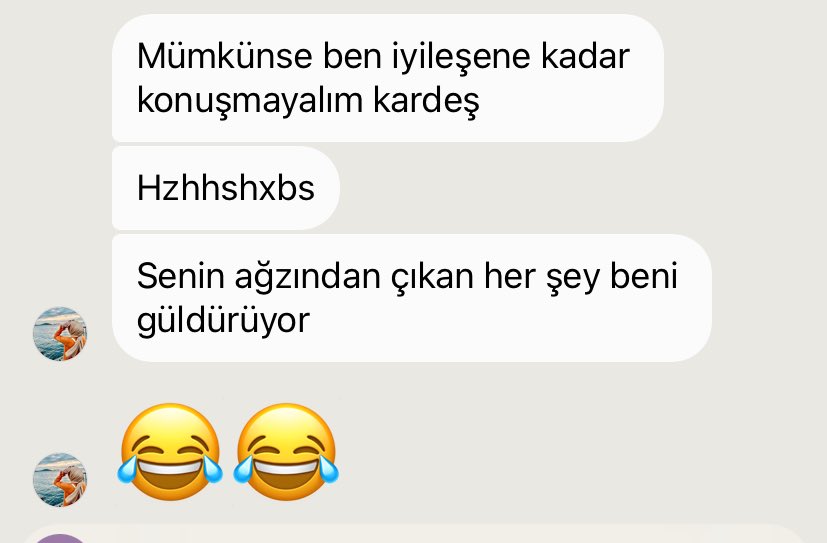 En yakın arkadaş dedik bağrımıza bastık attığı mesaja bak @Yeznepze 😂😂 Siz hiç komik olduğunuz için dışlandınız mı ben dışlandım sjsjsj