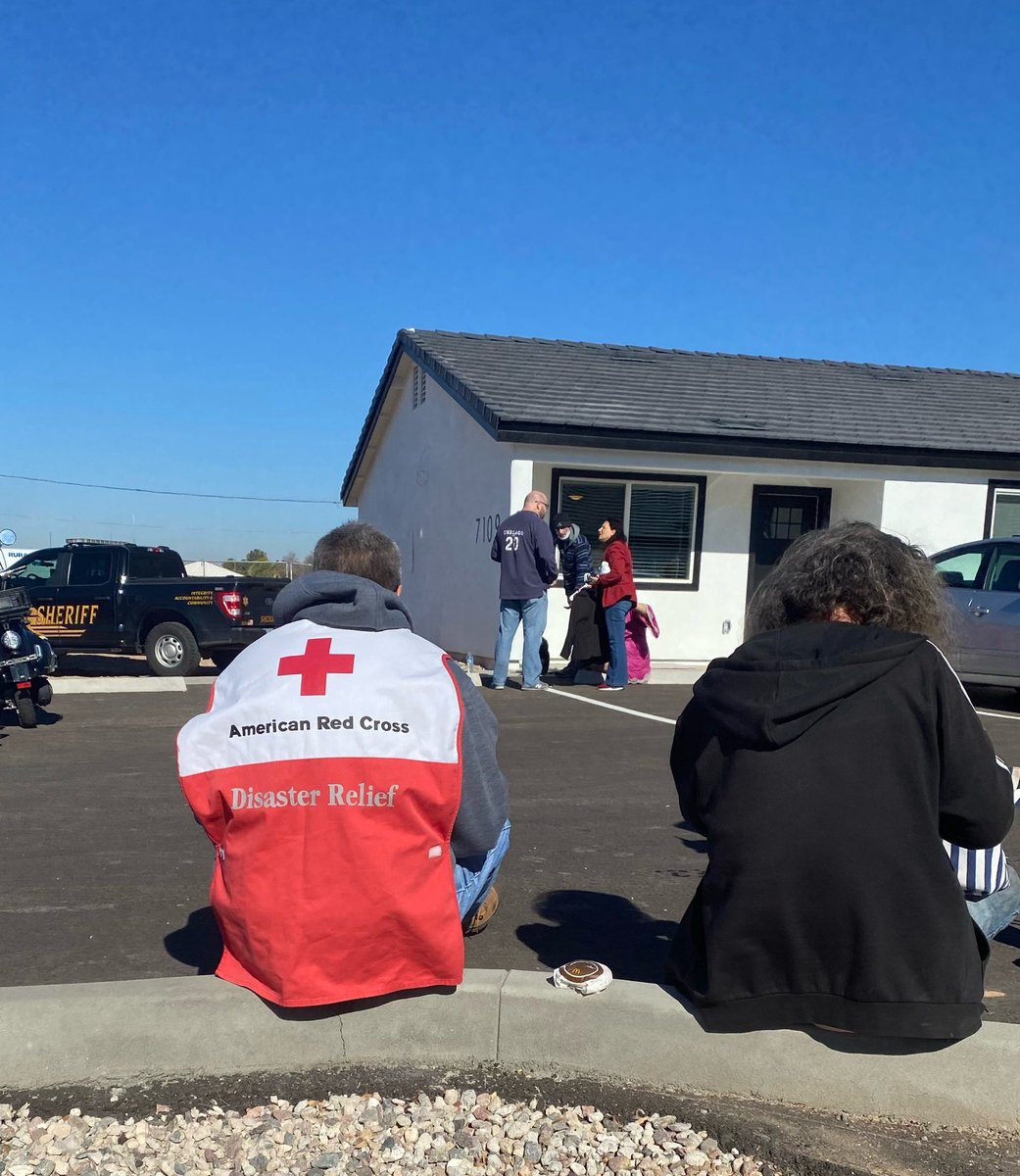 Our volunteers responded to a 14 unit apartment fire today in Glendale - we were able to provide immediate assistance to those affected. #redcrossreadyaz #arizona