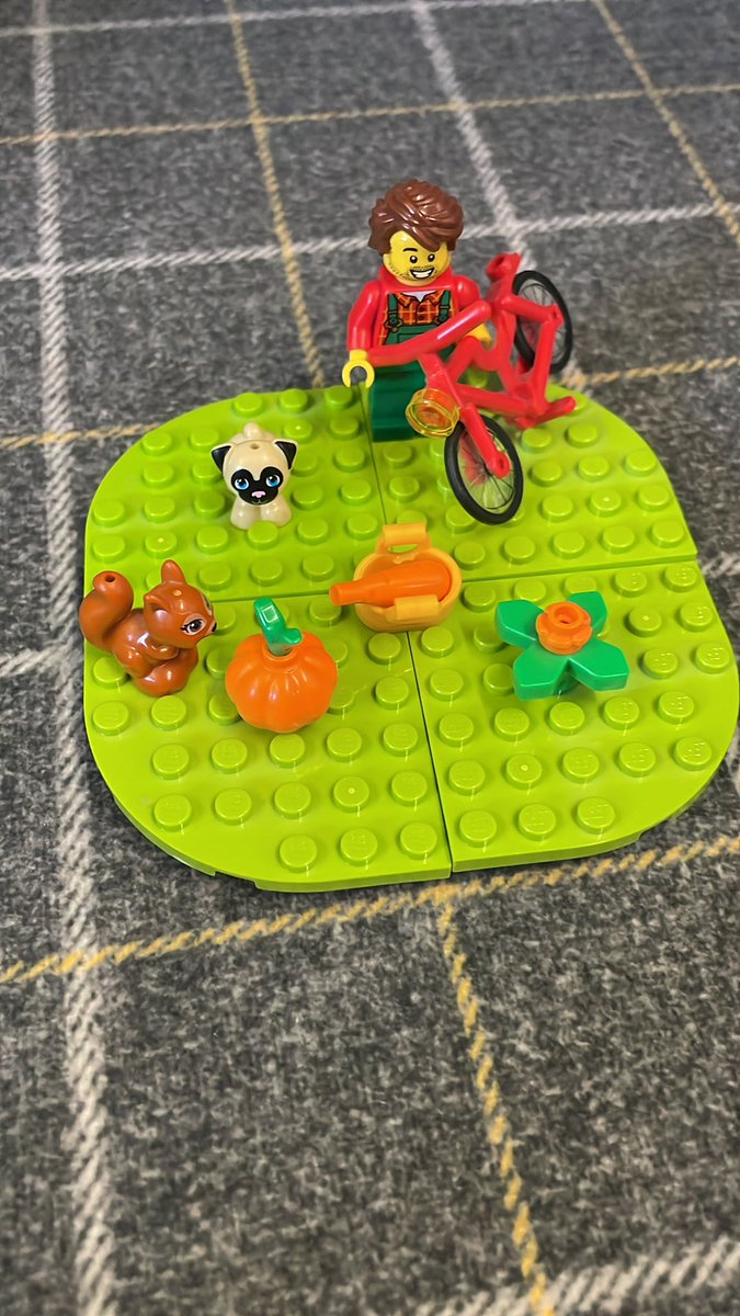 CalveleyAcademy's tweet photo. Lego Club creations!
These have been proudly displayed for all to enjoy in the classroom. #lego #legoclub #legocreations #pshe #mentalhealth #wellbeing #pupildevelopment https://t.co/fC6KsSUUtf