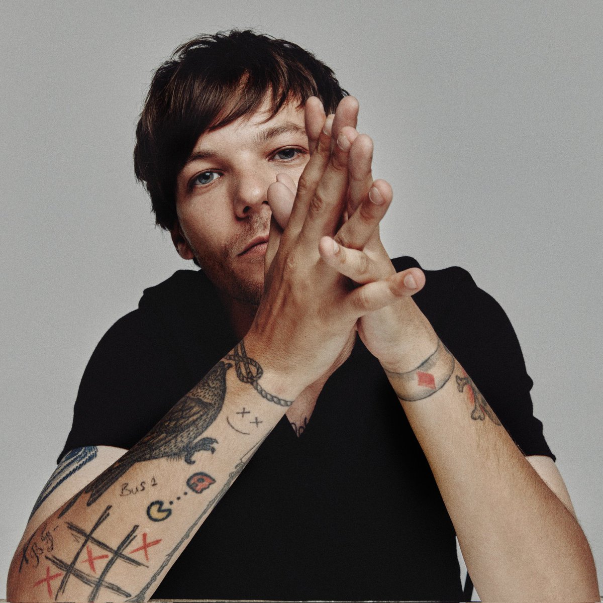 ¡DIFÍCIL! 😱
¿Con cuál de estos talentosos artistas te quedas?
🔄 PABLO ALBORÁN 
❤️ LOUIS TOMLINSON