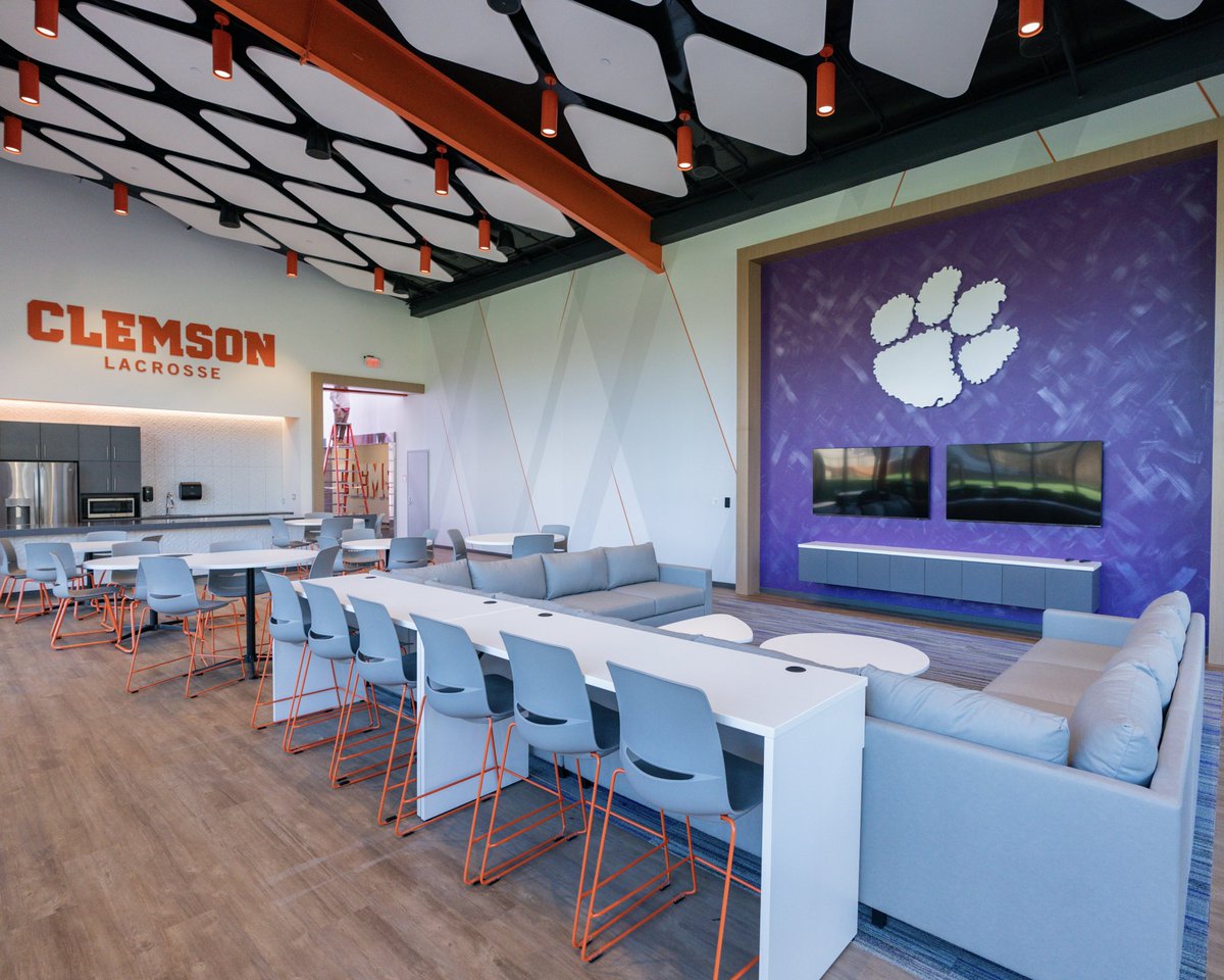 ClemsonWlax's tweet photo. Clemson is now the only school in the country with a facility solely dedicated to Women’s lacrosse 🙌 https://t.co/bdN8Lo6NvR