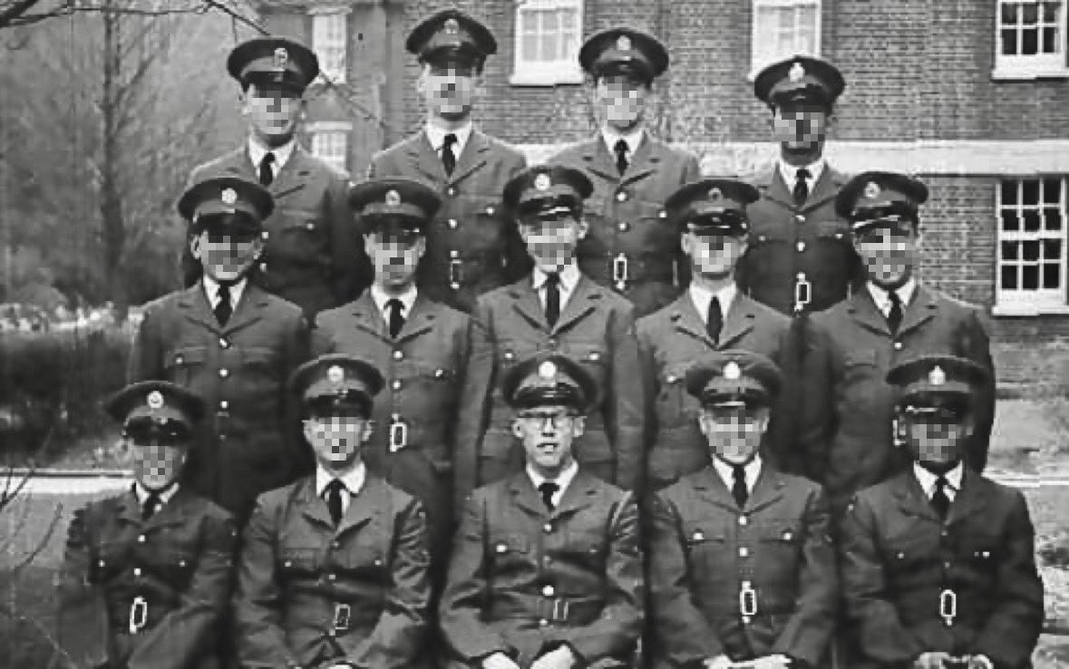 MilVetPodcast's tweet photo. Ep 044: Dinga Bell (Royal Air Force Veteran) joined in 1963: served 37 years as an Aircraft Engineer, reaching Chief Technician.

Working with many aircraft including Hunters, Hawks, Hercules &amp; Tornados.

Listen/Watch/Support https://t.co/jdMa9rDfdZ

#Military #Veterans #Podcast https://t.co/zjnQS5AItE