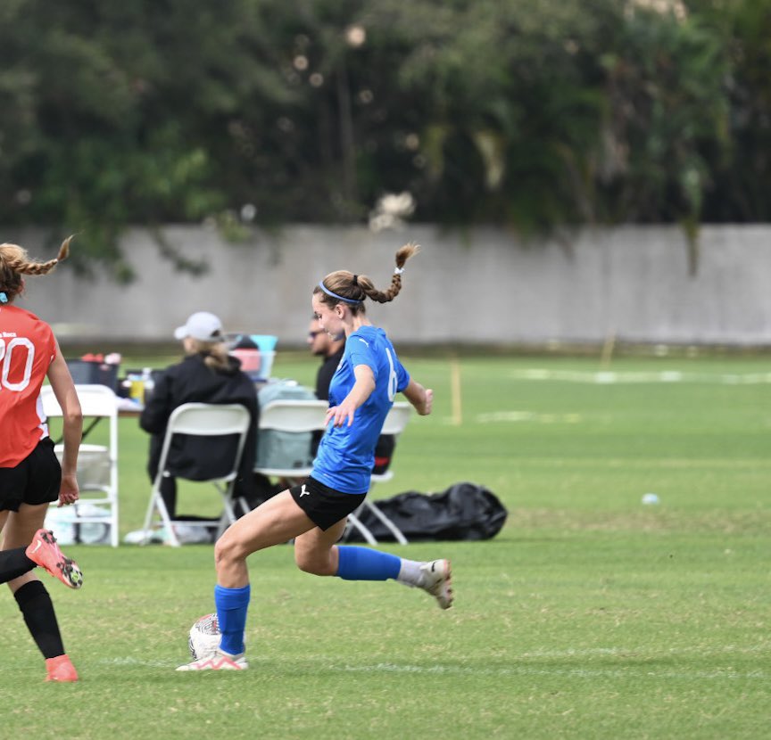 izzy_pessillo's tweet photo. Ended the #ECNLFL showcase with a 0-0 tie against La Roca! So proud of my team this weekend and a huge thanks to all of the coaches that came to watch our games! @tikitakaklu @SCUnited_FC @ImYouthSoccer @TheECNL @ECNLgirls @TheSoccerWire @TopDrawerSoccer @SSN_NCAASoccer https://t.co/XqYl9xkZTC