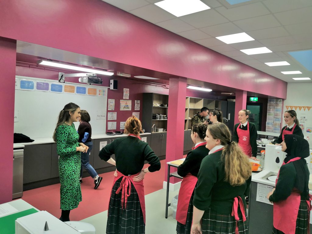 Can't wait to see <a href="/OpTranRTE/">OT RTÉ</a> tonight when our fantastic Transition Years feature.

Working with Sophie Pratt, they will be cooking a healthy meal in our new Home Economics Kitchen, only recently launched by <a href="/DonalSkehan/">Donal Skehan</a>

Tune in at 9.35 on <a href="/RTEOne/">RTÉ One</a>
<a href="/RTEfood/">Food on RTÉ</a>
<a href="/HSELive/">HSE Ireland</a>
<a href="/dreddiemurphy/">Dr. Eddie Murphy</a>