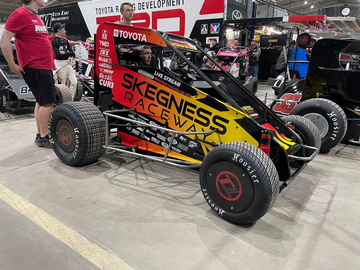 Harris84Tom's tweet photo. Me and the guys @KKM_67 have decided to change my night to Thursday .
I can’t wait to get back behind the wheel of the Skegness raceway j Davidson 97k https://t.co/IKN8R4x7hN