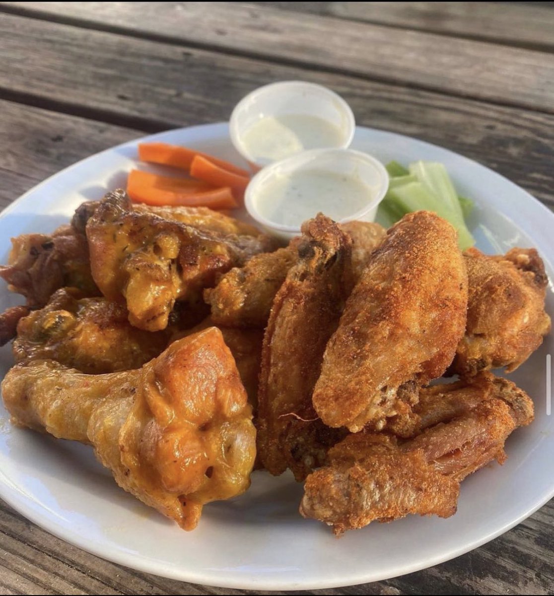 blaguarddc's tweet image. 12 Wings, Why not choose 2 flavors?

Happy Hour extended till 10 pm!
#happyhourdc #dchappyhour
#mydccool #dcbars #adamsmorgan #drinklocal #drinkdcbeer