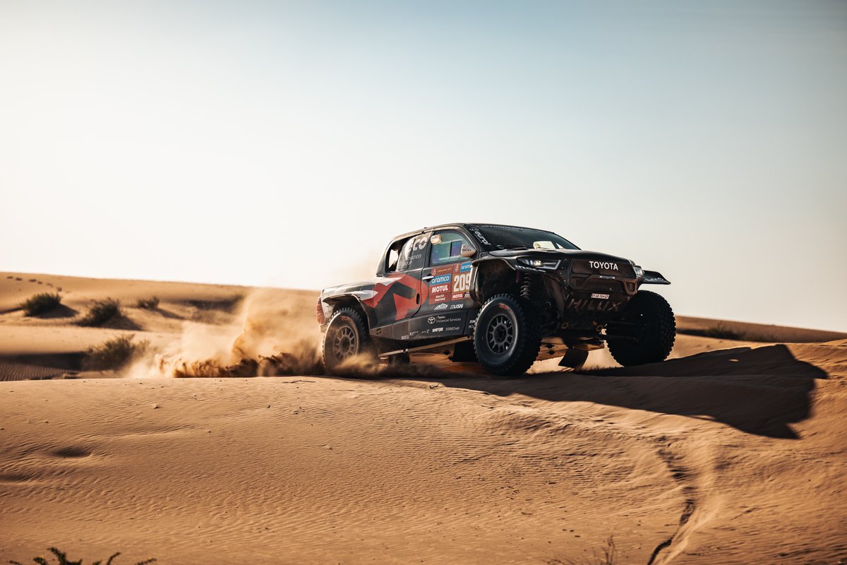 TheRealGiniel's tweet photo. Overall a really good day for us on Stage 5 #Dakar2024. #TGRSA #backtgrsa https://t.co/atHrjMBEx9
