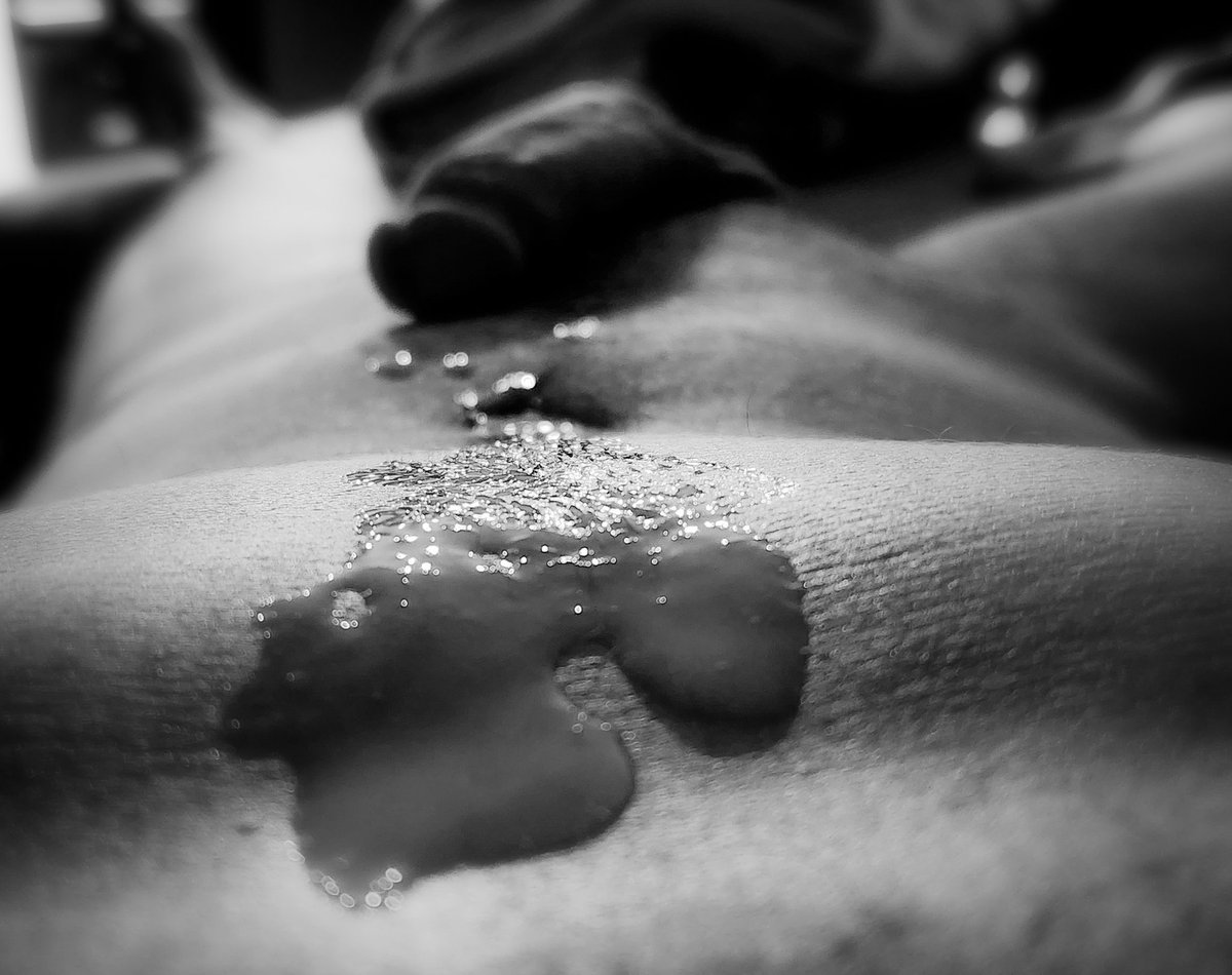 CLVN_of's tweet photo. All these messes, but sometimes, the chef has to sample their own, right? 😋 😜 🍆 💦 Would you share with me?? #owncum #cum #blackandwhitenude #nude #erotic #onlyfans #onlyfansbi 

FREE subscription https://t.co/2U0jKR5bbU https://t.co/07GxZNXC6t